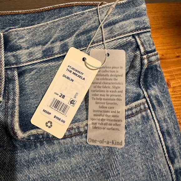 Favorite Daughter Denim The Mikaela Low Slung Long Slim Straight NWT - Picture 10 of 16